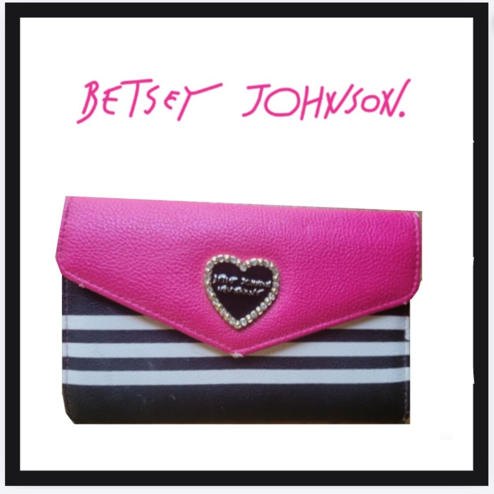 Betsey Johnson wallet